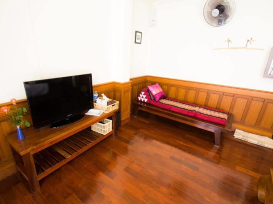 Rustic Guest House Chiang Mai Ngoại thất bức ảnh